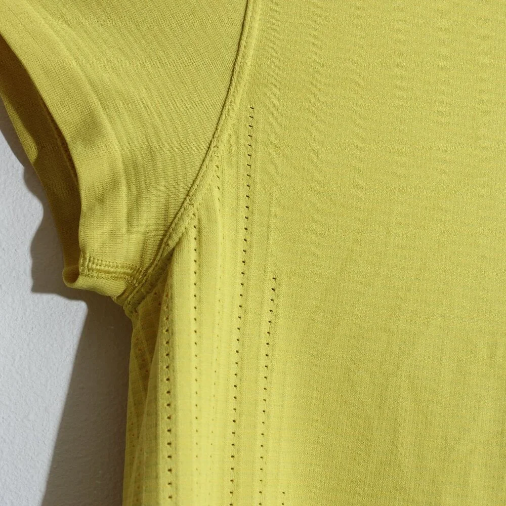 Lululemon Train to Be Short Sleeve Shirt Soleil / Soleil Yellow Silverescent 6